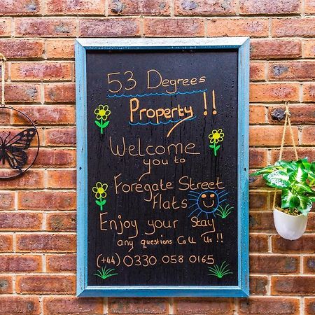 Stylish Chester City Centre Apartment By 53 Degrees Property, Ideal For Couples & Business Professionals - Sleeps 4 Extérieur photo