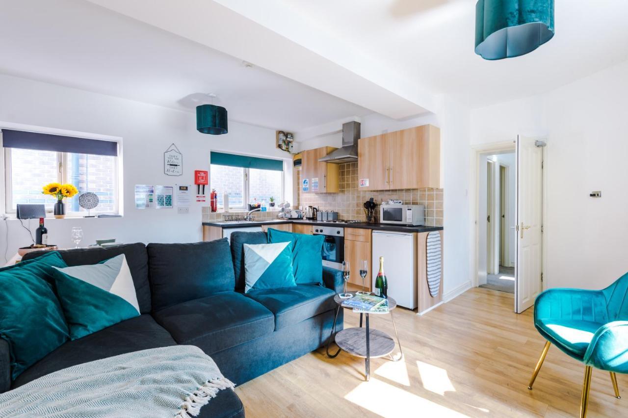 Stylish Chester City Centre Apartment By 53 Degrees Property, Ideal For Couples & Business Professionals - Sleeps 4 Extérieur photo