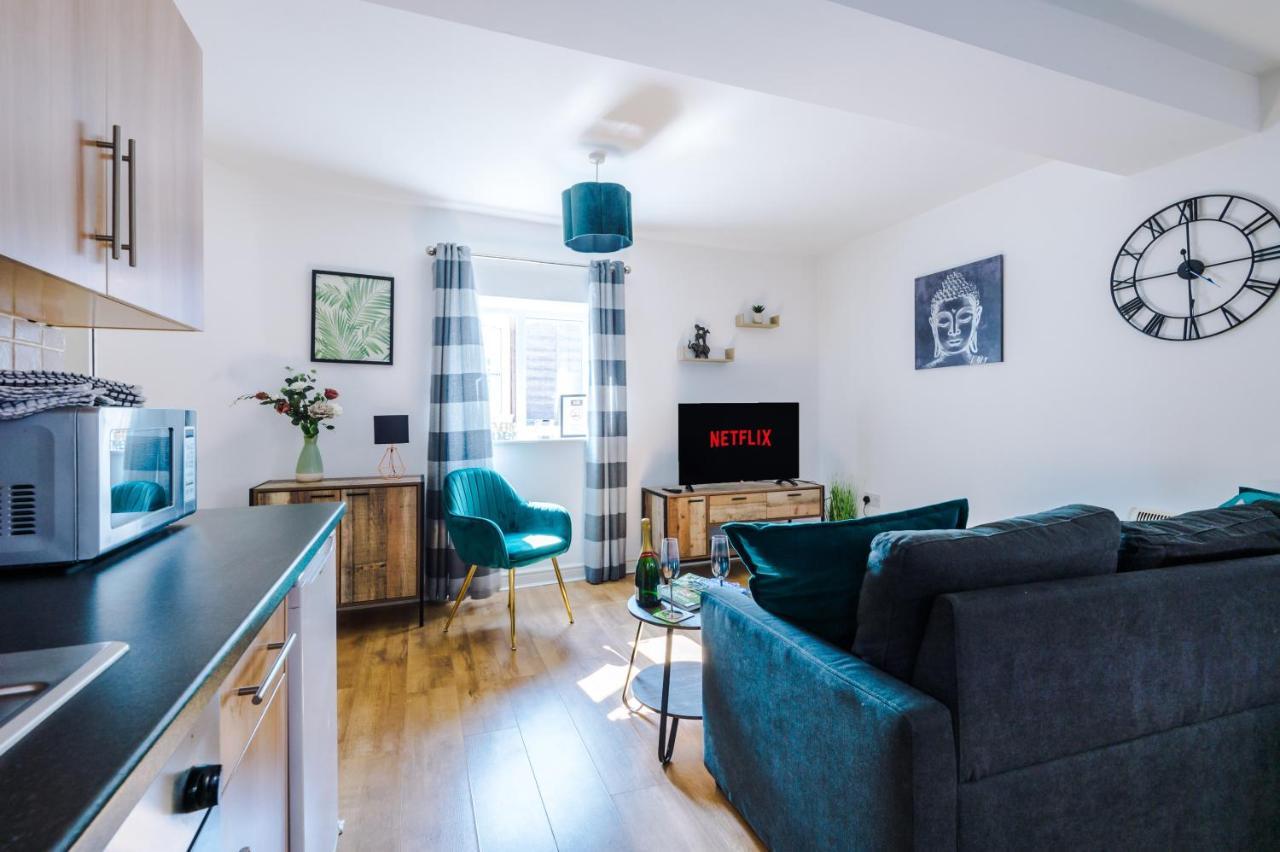 Stylish Chester City Centre Apartment By 53 Degrees Property, Ideal For Couples & Business Professionals - Sleeps 4 Extérieur photo